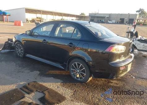 2017 Mitsubishi Lancer Es z USA, uszkodzony, nr VIN JA32U2FU7HU013754